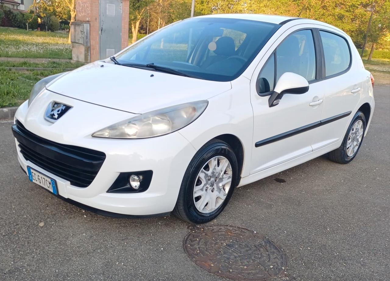 Peugeot 207 1.4 8V 75CV 5p. Energie Sport ECO GPL
