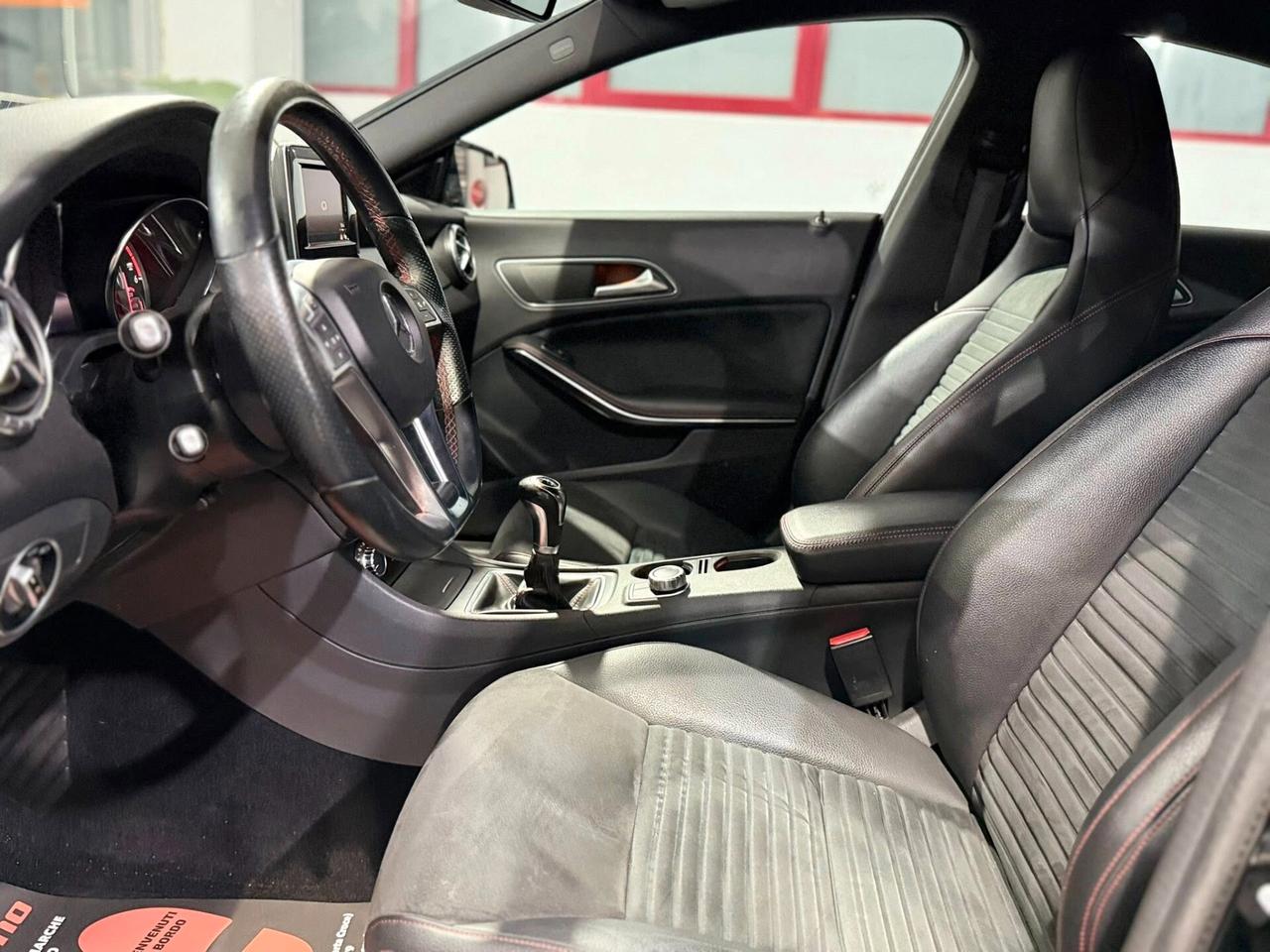 Mercedes CLA 200 CDI Premium Amg 136cv 2014