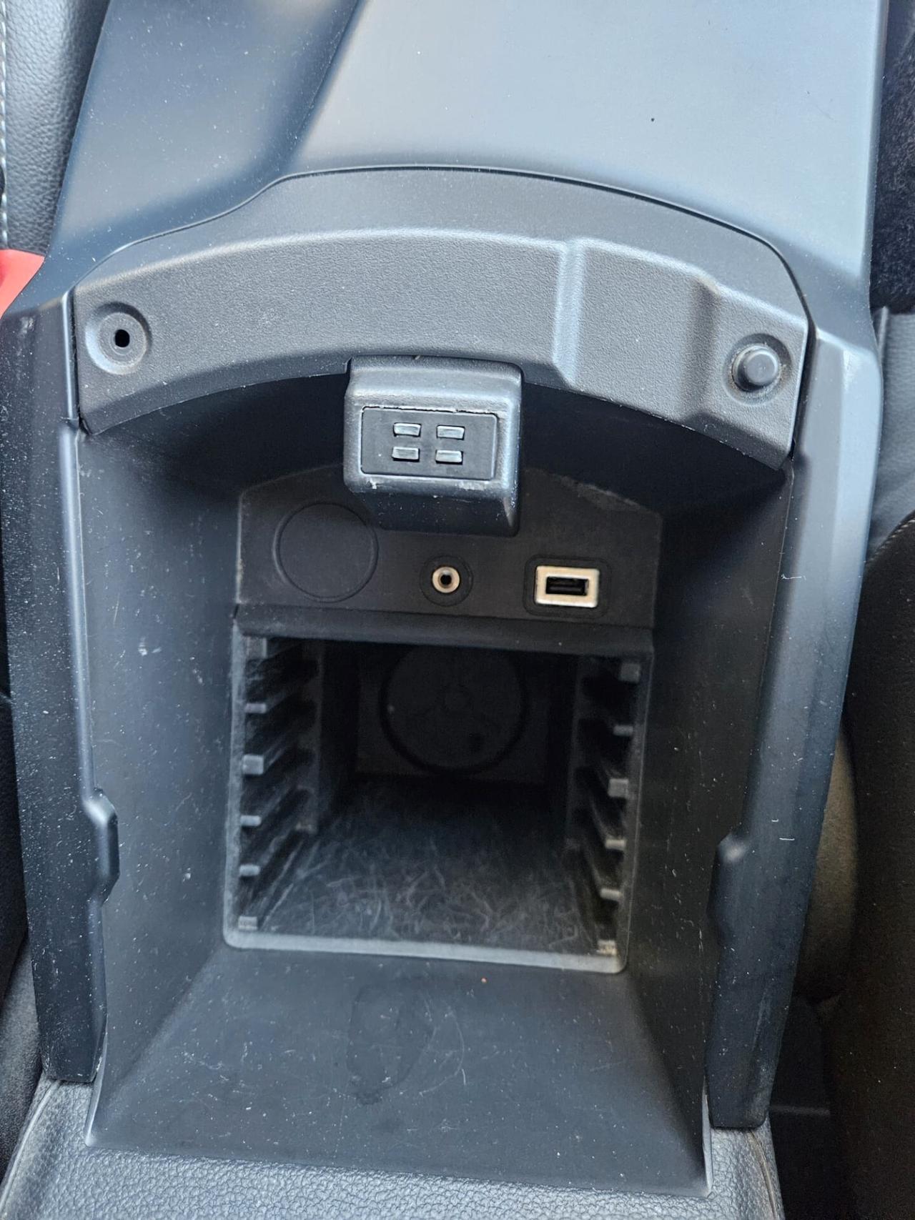 Ford Kuga 2.0 110kw 150cv 4X4 automatica