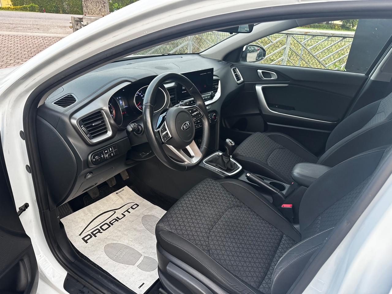 Kia Ceed 1.4 MPi GPL SW Business Class