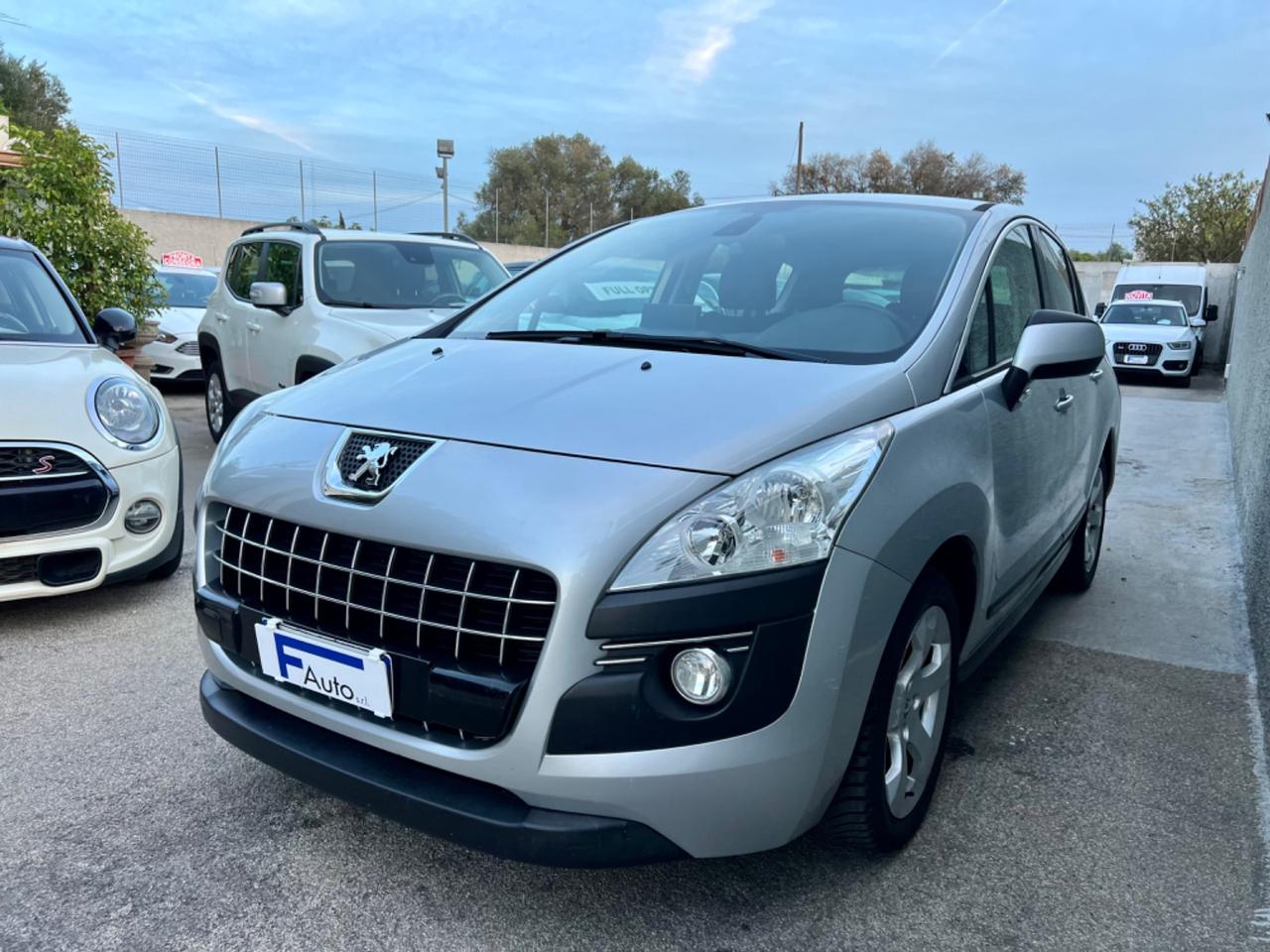 Peugeot 3008 2.0 HDi 150CV,Cambio Manuale,Navig.,Climatronic bizona,sensori di parch.