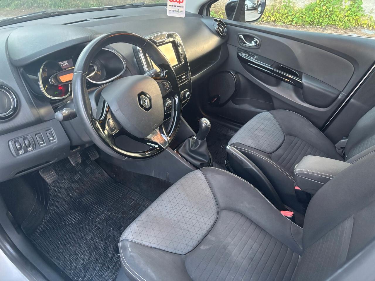 RENAULT CLIO 0.9 TCe SPORTOUR SW - 2013