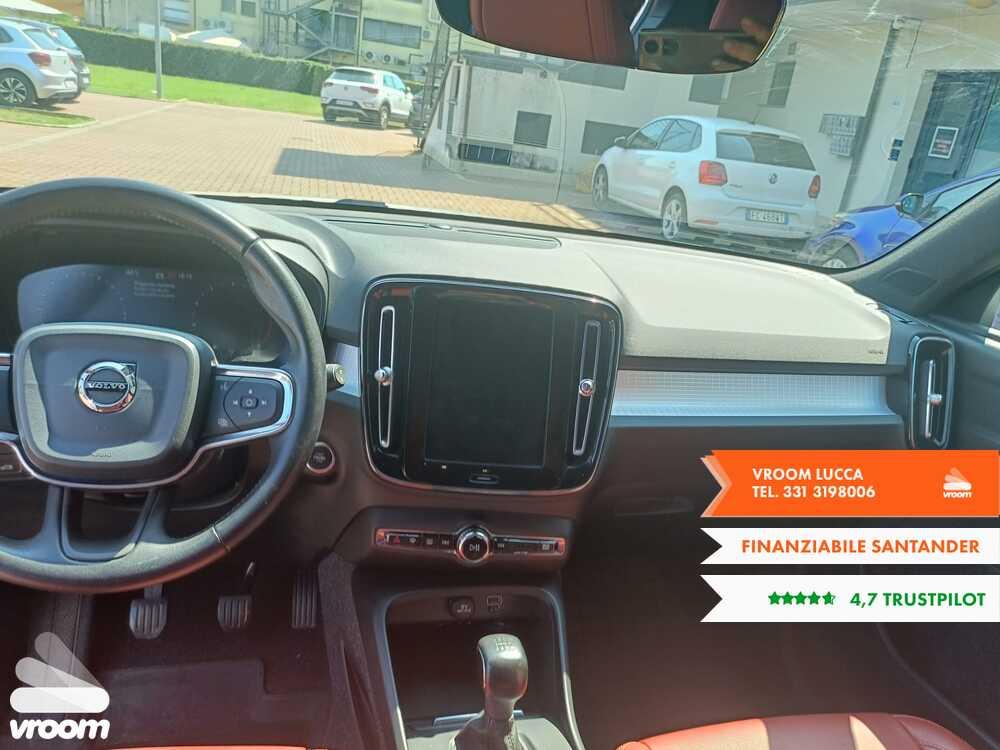 VOLVO XC40 (2017-->) XC40 T3 Momentum