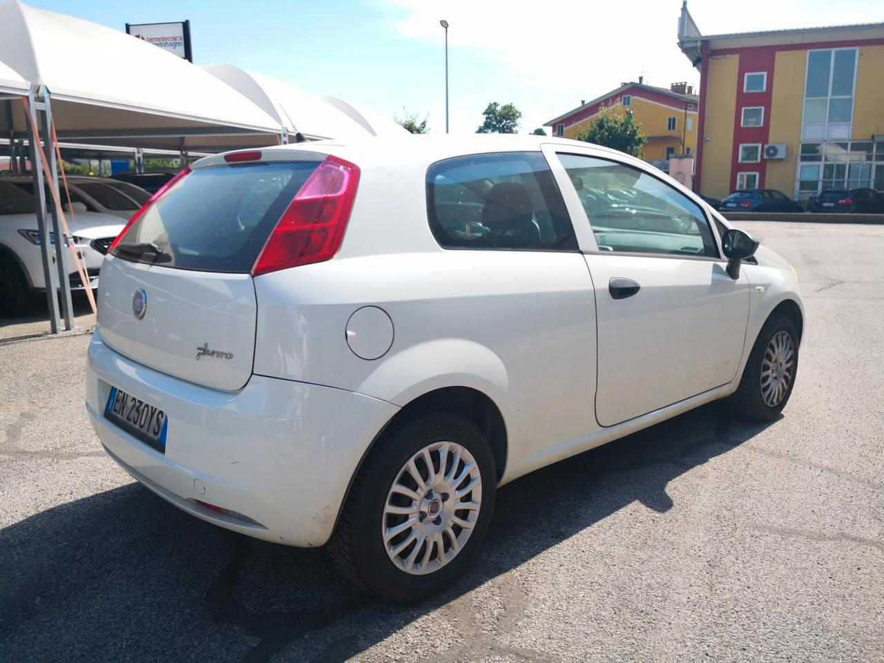 Fiat Grande Punto 1.2 3 porte ***NEOPATENTATI***DISTRIBUZIONE FATTA***