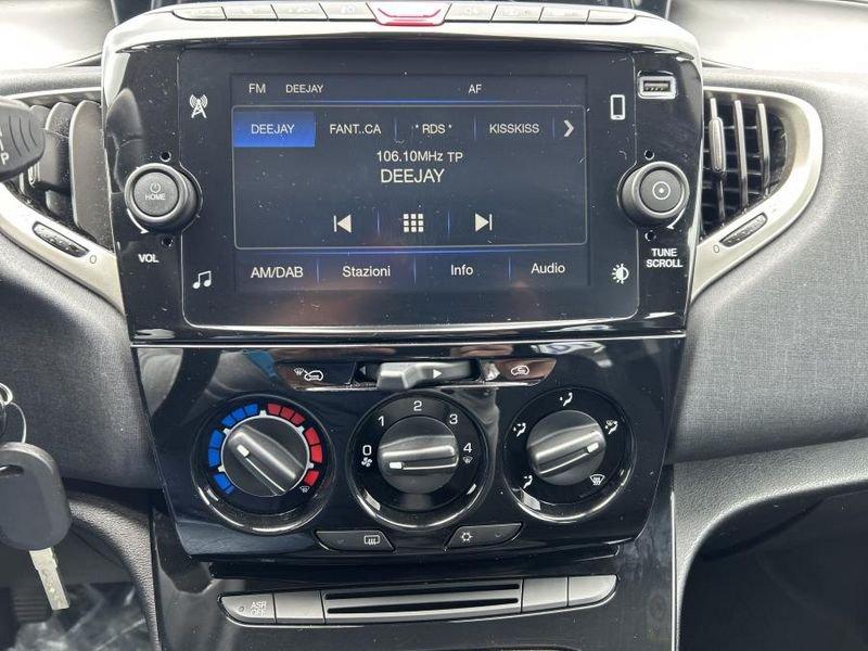 Lancia Ypsilon 1.0 FireFly Hybrid Ecochic Gold 5p OK NEOPATENTATI