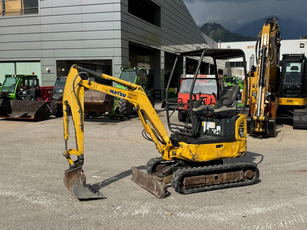 Miniescavatore Komatsu PC 16