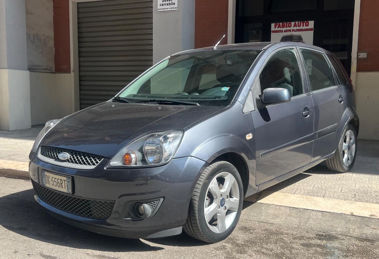 Ford Fiesta 1.4 TDCi 5p. Titanium