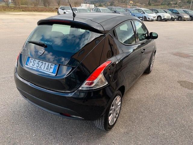 Lancia Ypsilon 1.2 69 CV 5 porte GPL Ecochic Gold