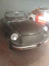 Alfa Romeo Spider 1750 osso di seppia