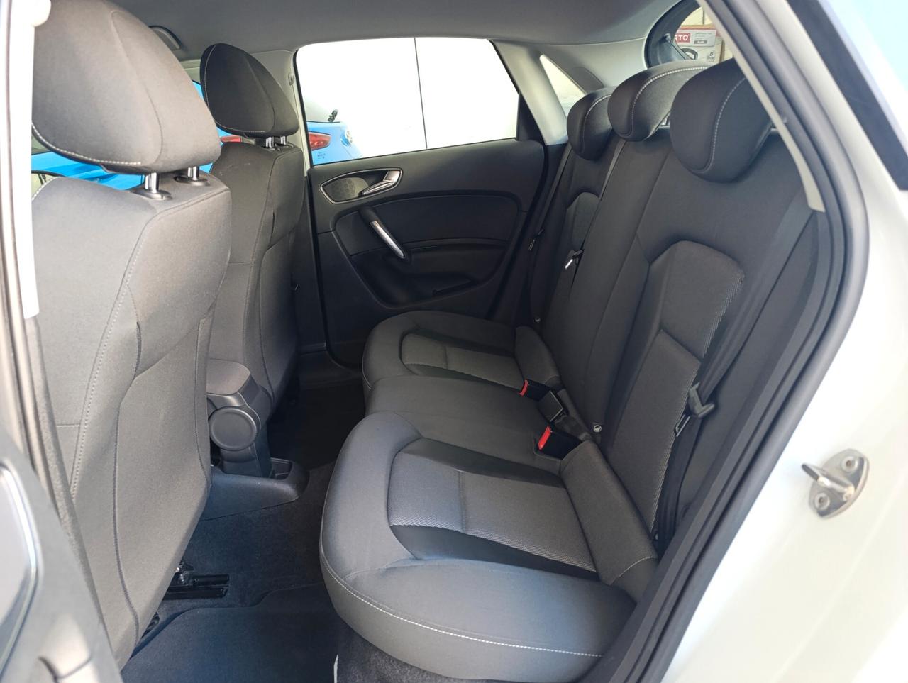 Audi A1 SPB 1.6 TDI 90cv Ambition S-Line esterno - Uniproprietario