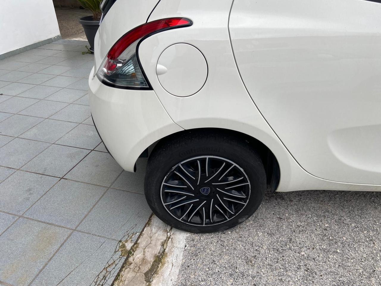 Lancia Ypsilon 1.2 MOTORE FIRE GPL KM50.000