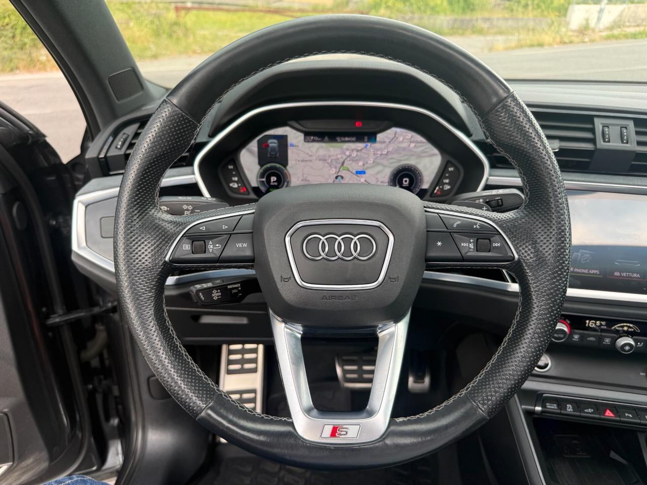 Audi Q3 45 TFSI e S tronic line edition