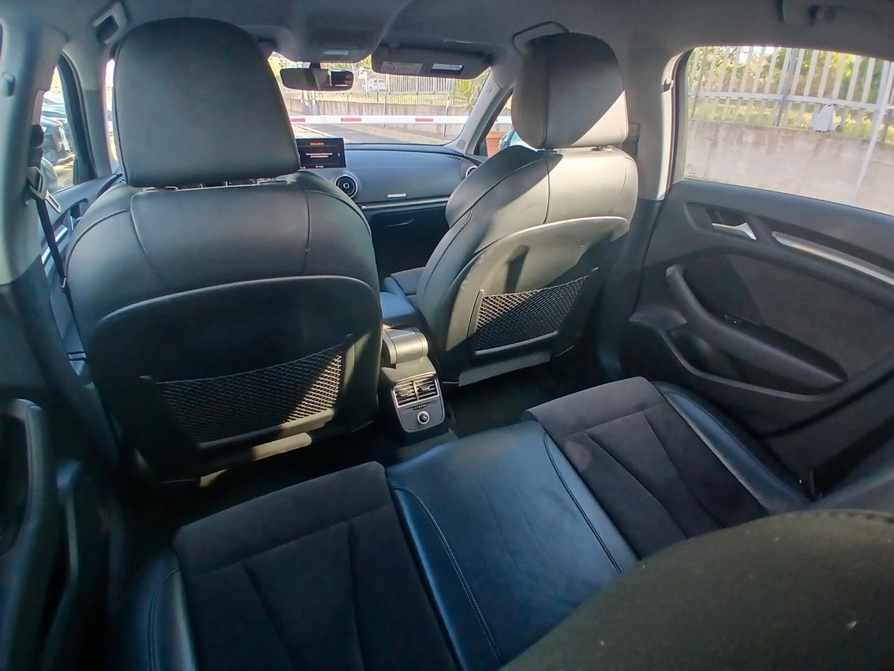 Audi A3 SPB 30 TDI S tronic Business