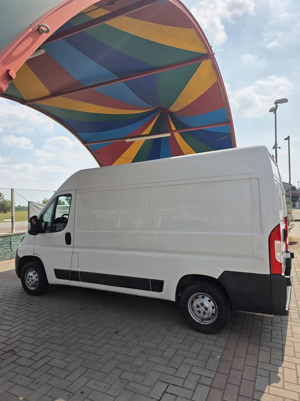 Peugeot Boxer 11000e compreso IVA
