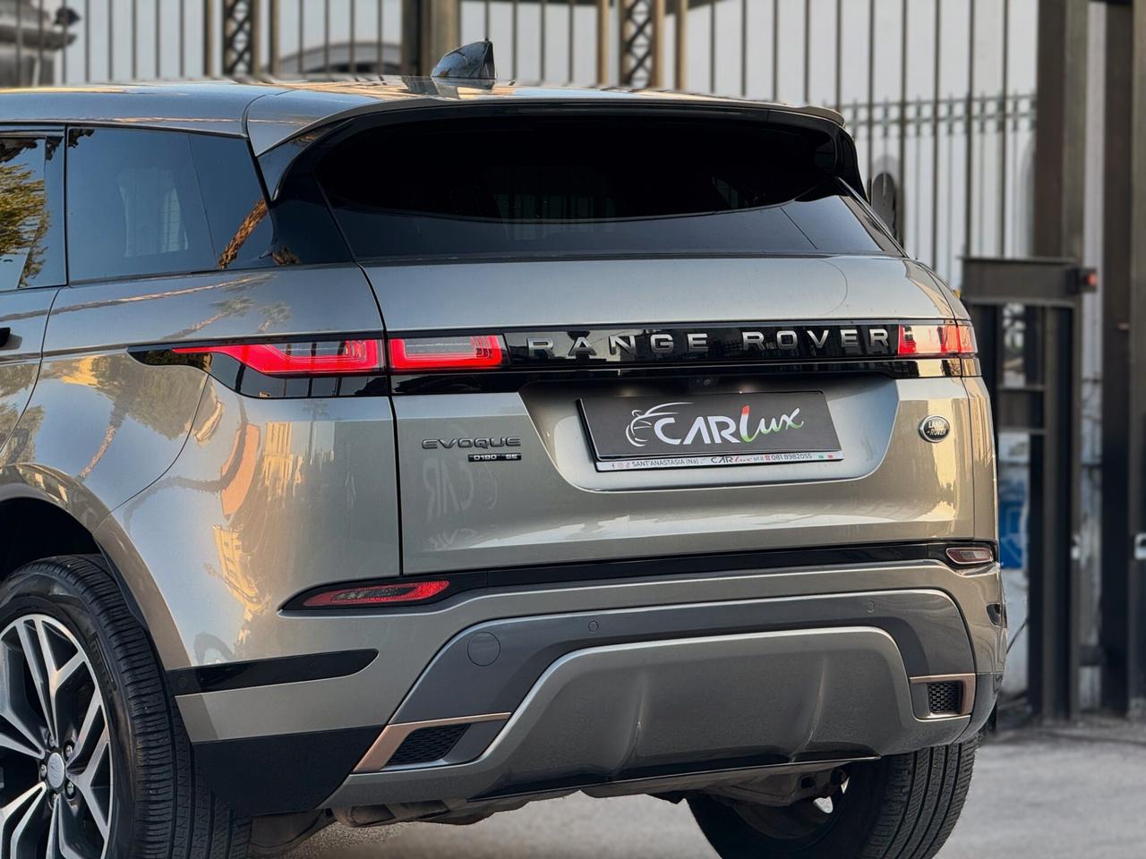 Range Rover Evoque 2.0d i4 MHEV R-Dynamic SE 180CV