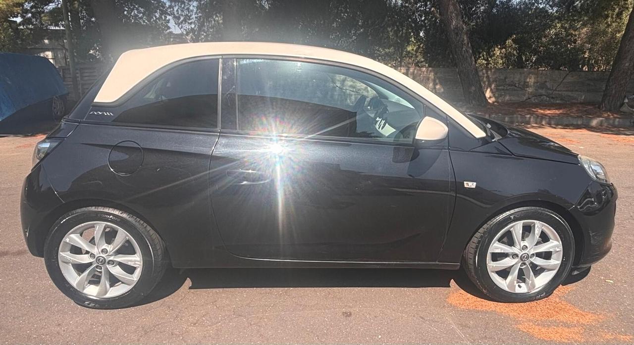 Opel Adam 1.2 70 CV White/Black Link