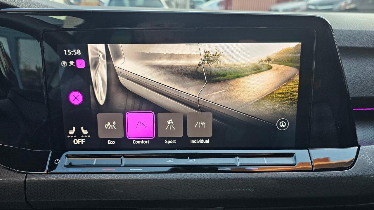 Volkswagen Golf GTI 2.0 245CV TSI DSG IQ LIGHT 19' LED PERLA