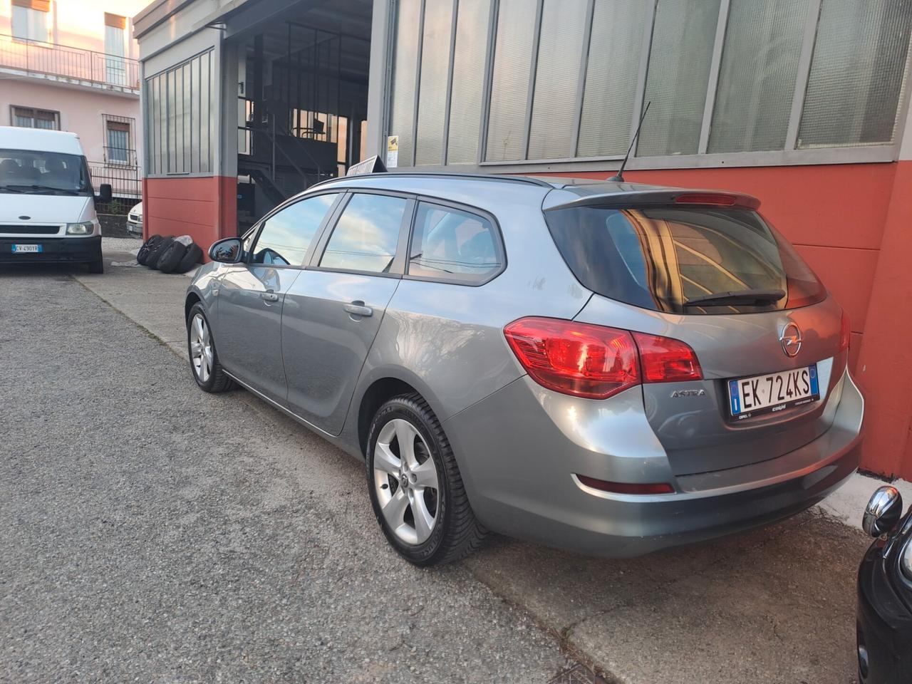 Opel Astra 1.6 115CV Sports Tourer Elective