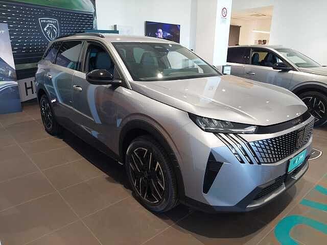 Peugeot 5008 Hybrid 145 e-DCS6 Allure KM0