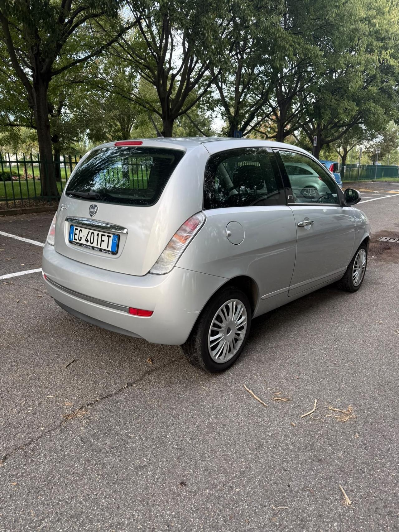 Lancia Ypsilon 1.2 69 CV Elle