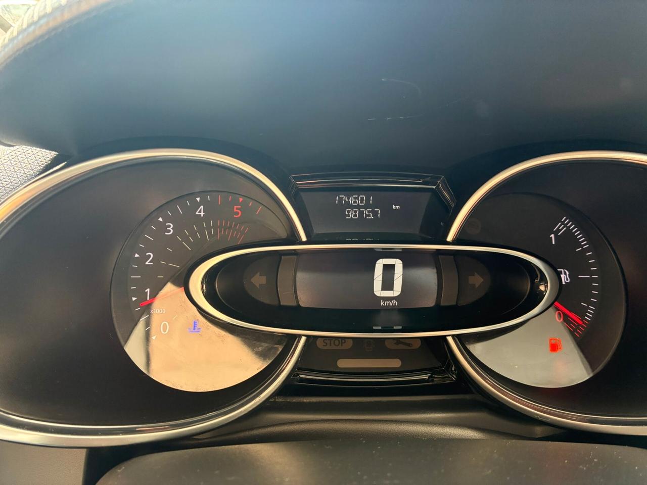 Renault Clio 1.5dCi75CV 5p perfetta garantita-17