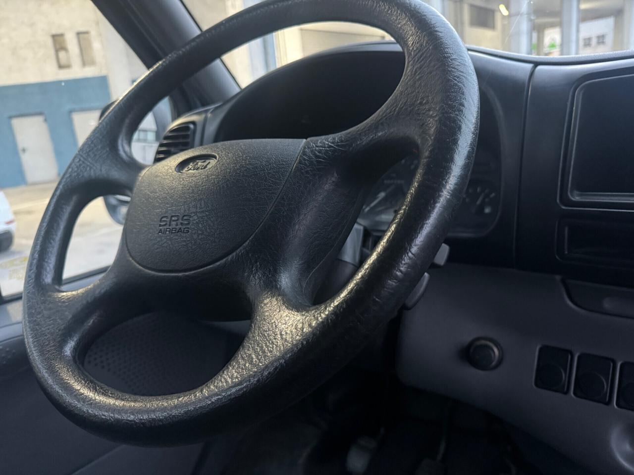 Ford Transit/ Tourneo 2.5 TD/100CV 9 POSTI full optional