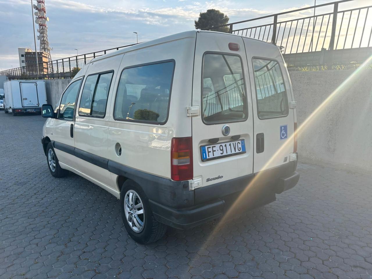 Fiat Scudo 1.9 JTD 110 CV – Trasporto Disabili | 6 posti + carrozzina
