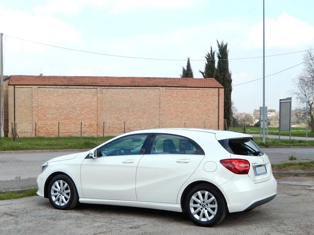 MERCEDES Classe A 180 d con DISTRIBUZIONE NUOVA