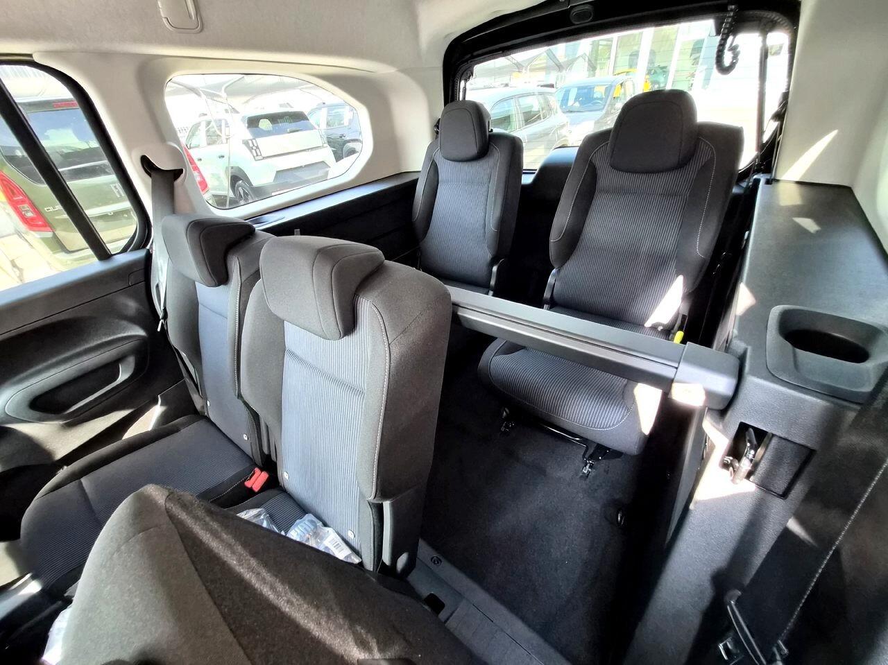 Fiat Doblo QUBO - Doblò 7 POSTI 1.5 d '' La Prima'' KM ZERO
