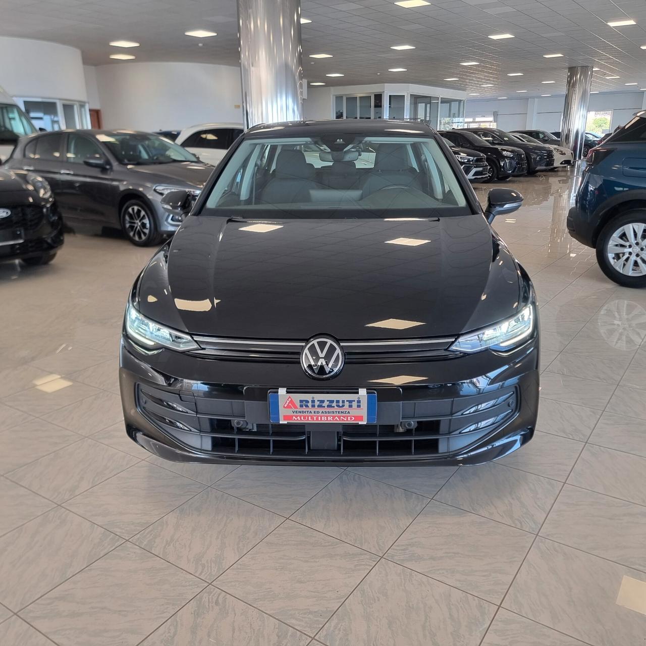VOLKSWAGEN GOLF 8 LIFE 2.0 TDI 115cv Euro 6E