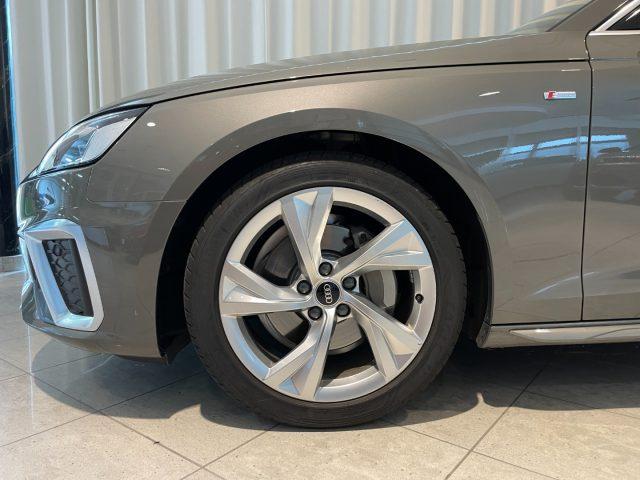 AUDI A4 Avant 40 TDI quattro S tronic Sport Matrix Camera