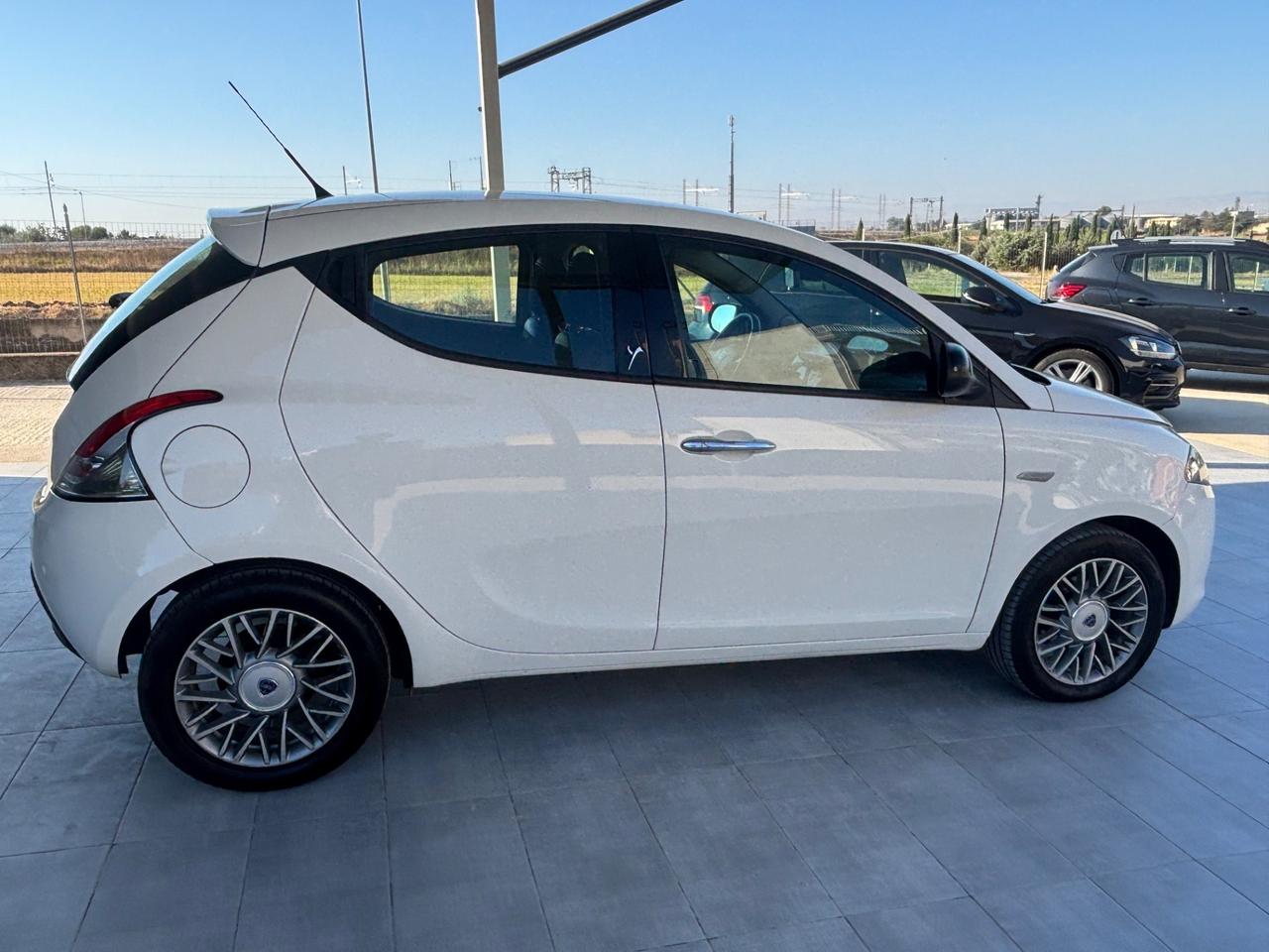 Lancia Ypsilon 1.3 MJT 16V 95 CV 5 porte S&S Gold