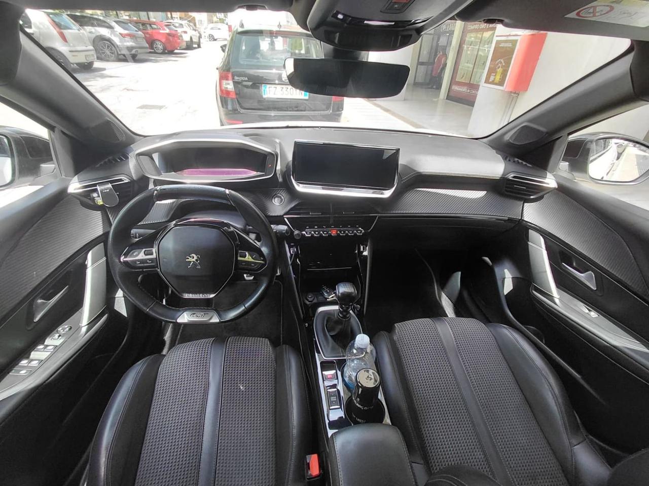 Peugeot 208 GT Line 1.5 Blue HDI 100 #11011