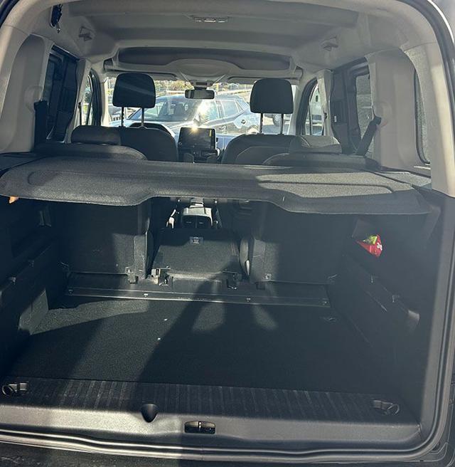 PEUGEOT Rifter BlueHDi 100 S&S Allure Pack Standard