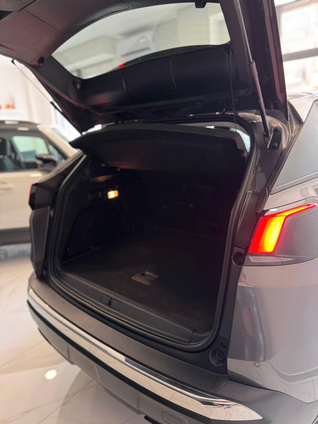 Peugeot 3008 BlueHDi 130 S&S EAT8 Allure Pack