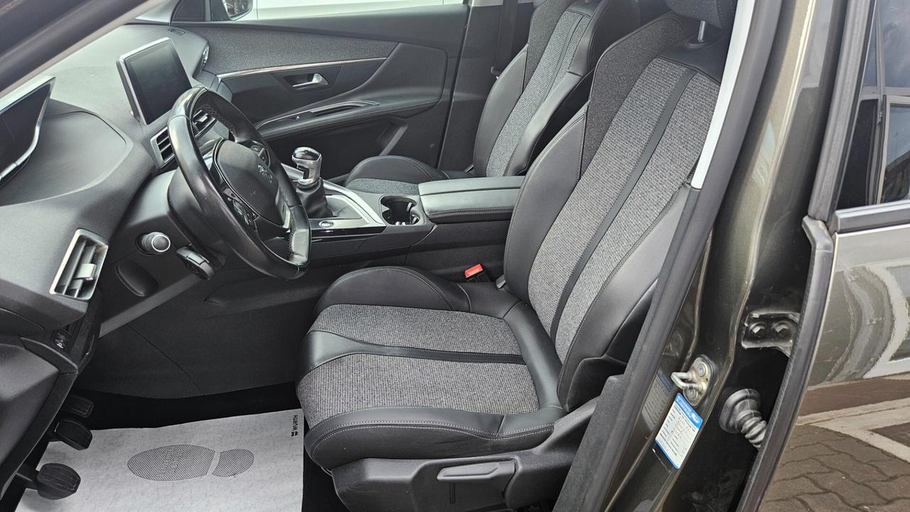 Peugeot 3008 1.2 PURETECH TURBO 130CV CAMERA-NAVY-CARPLAY