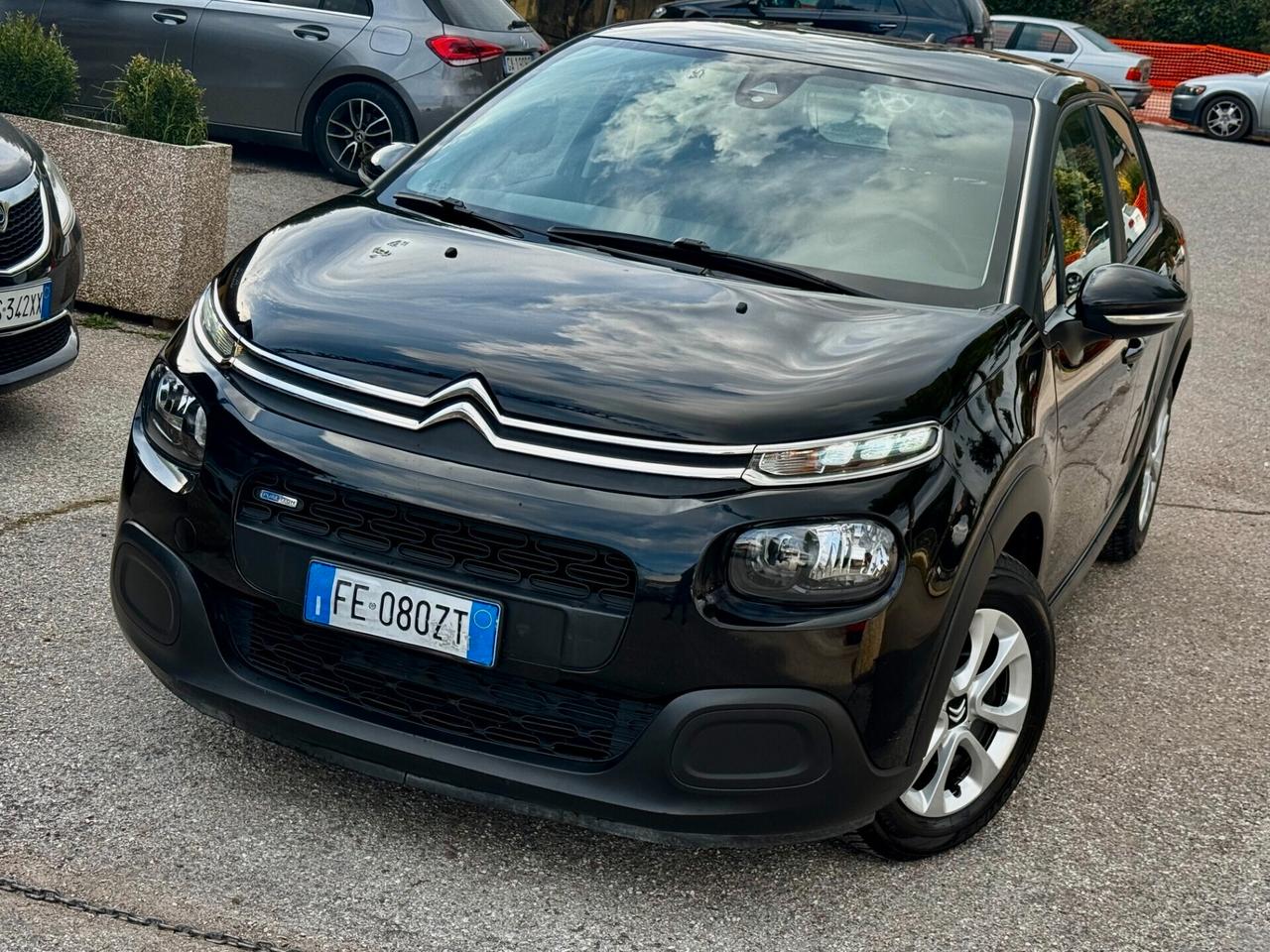 " UNA CHICCA " Citroen C3 PureTech 82 Feel