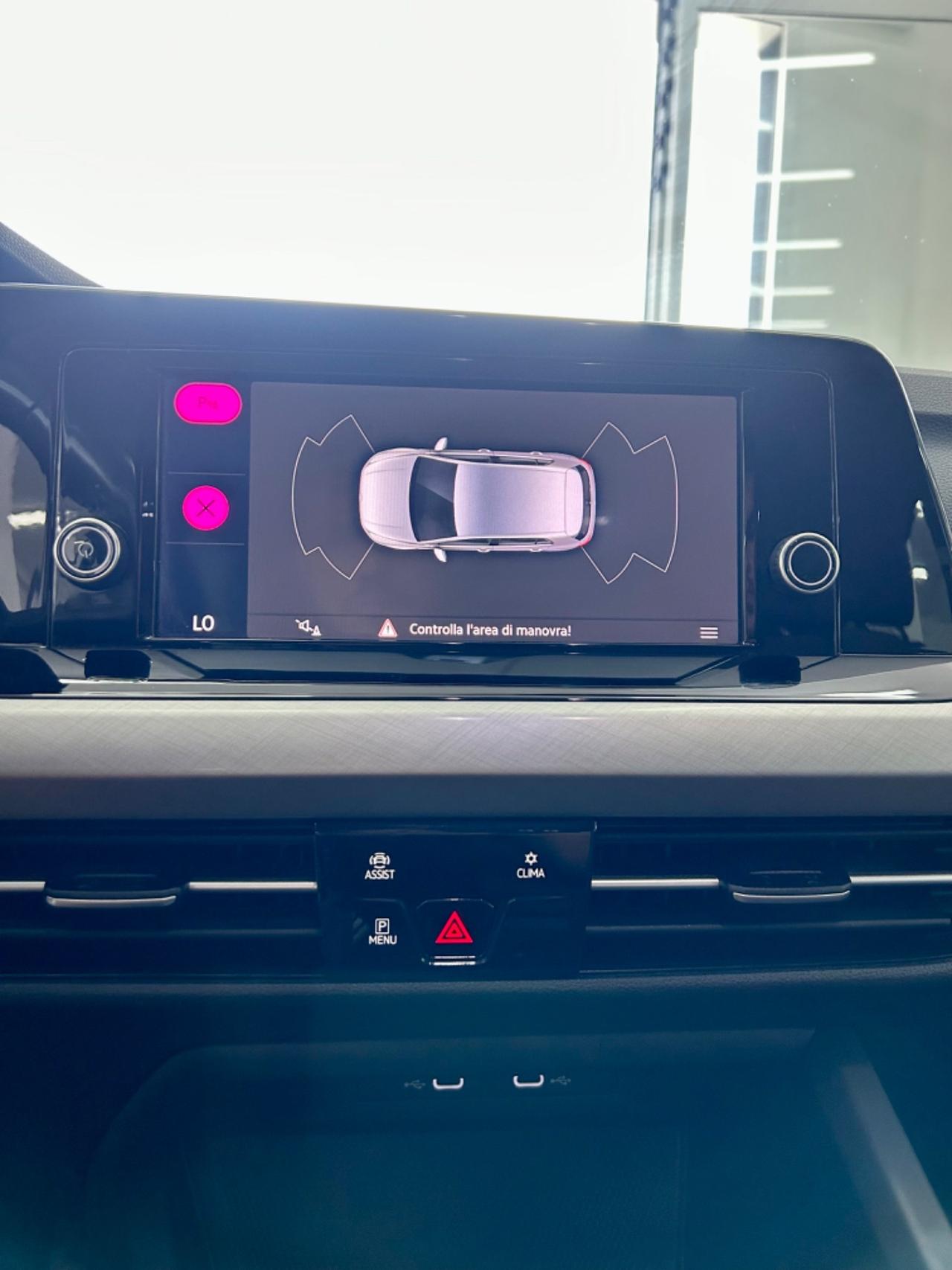 VW GOLF 8 2.0 DSG SCR finanziabile