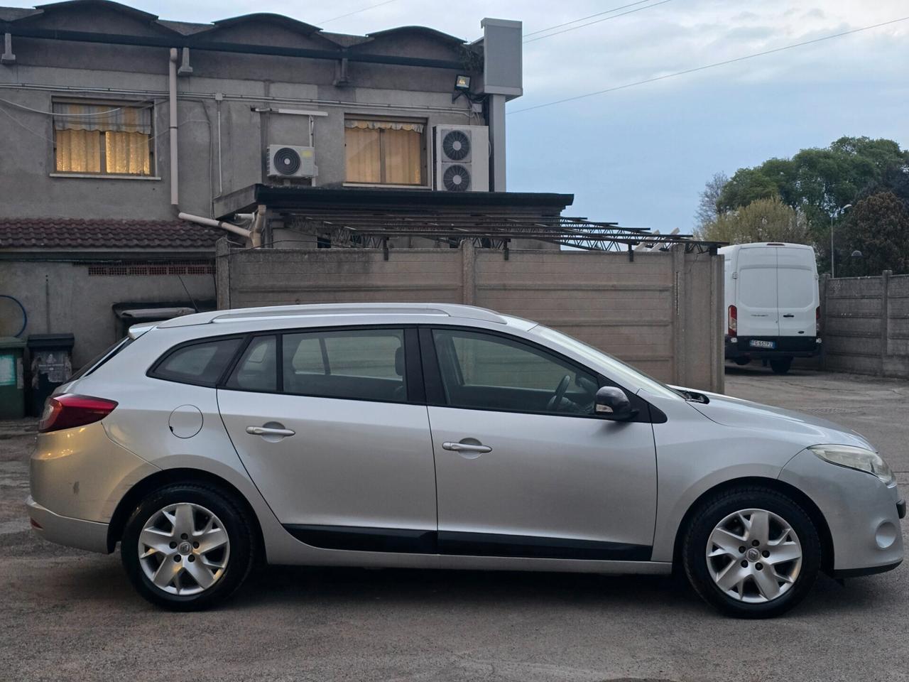 Renault Mégane 1.5 dCi 110CV SporTour Attractive