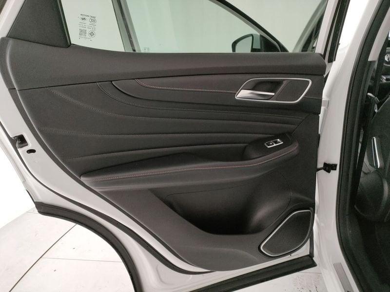 MG EHS Plug-in Hybrid Exclusive