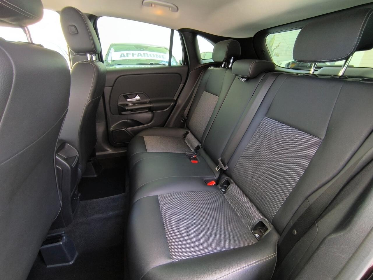 Mercedes GLA 200 d Auto. Sport 2.0 CC 150 CV 2021