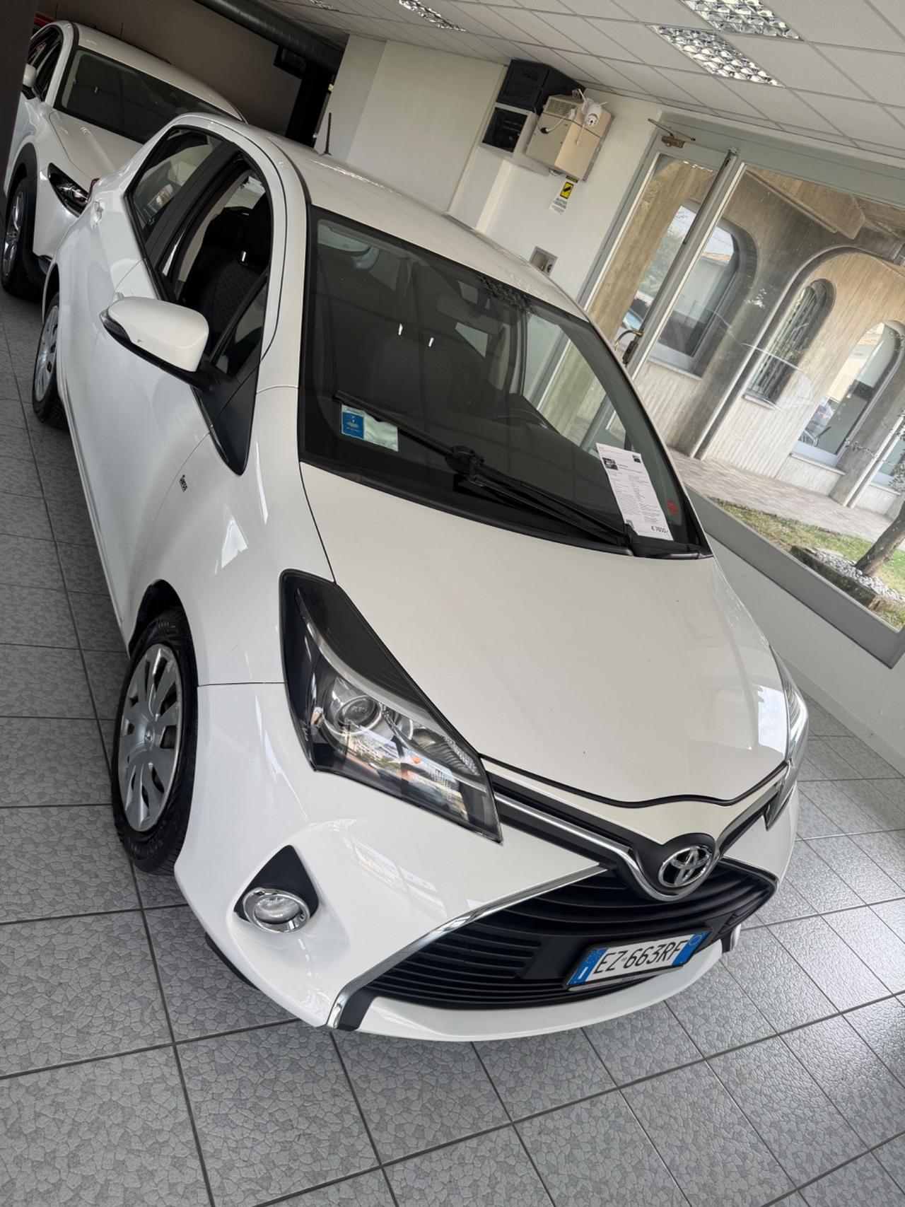 Toyota Yaris 1.4 D-4D 5 porte Lounge