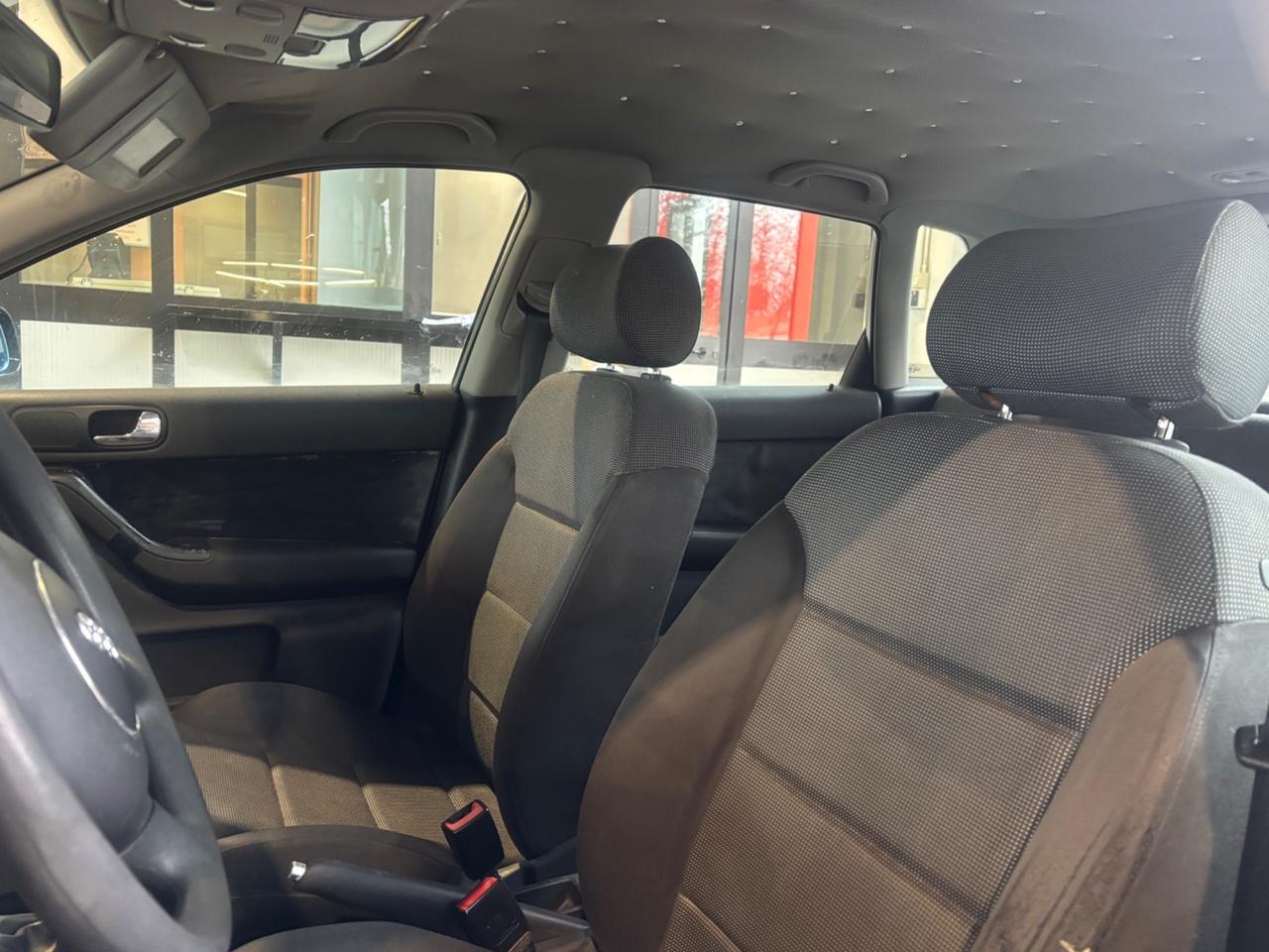 Audi A3 1.8 20V cat 5p. Ambiente