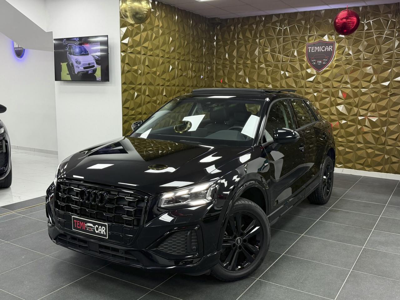 Audi Q2 30 TDI Identity Black S-LINE