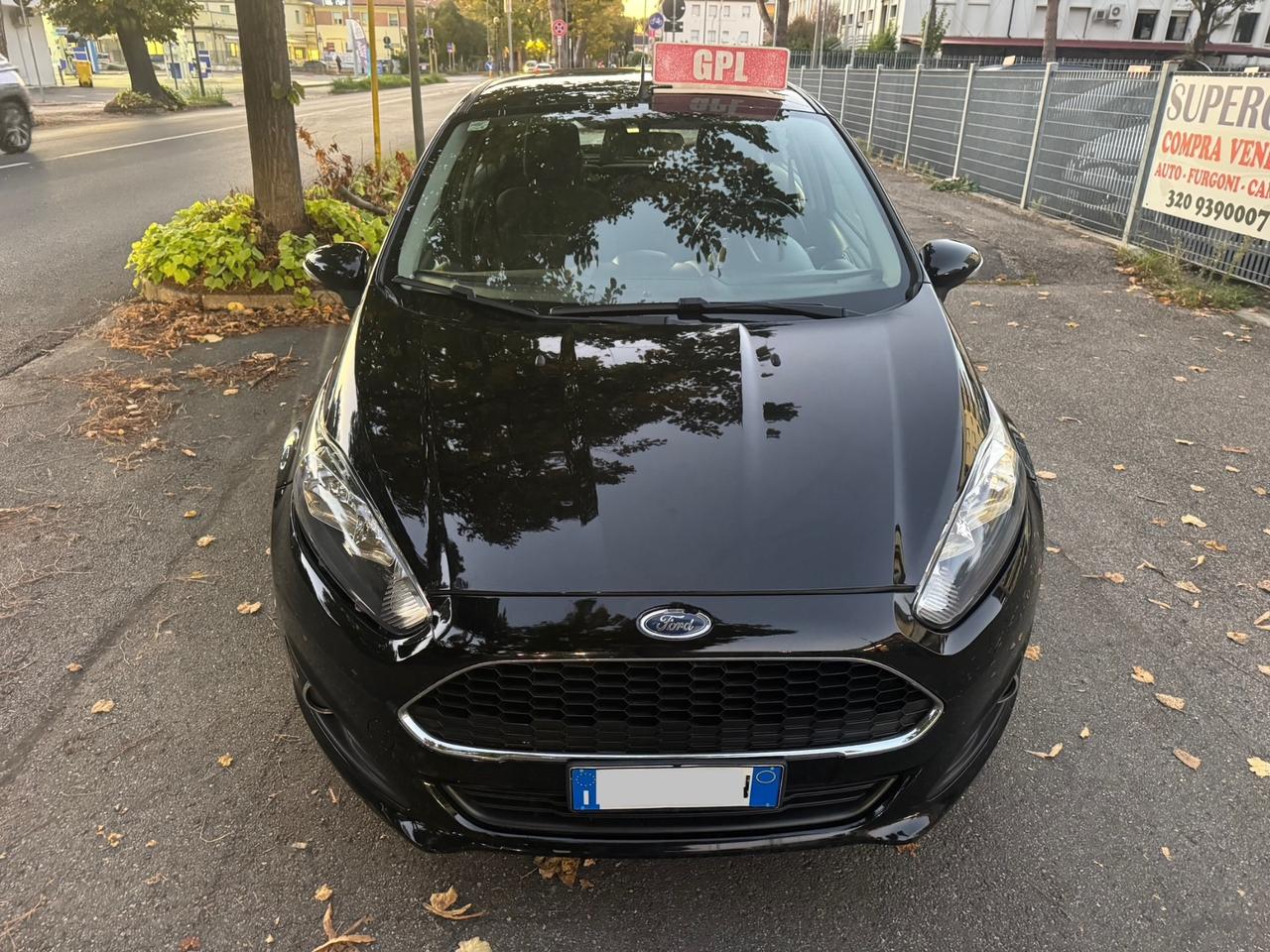 Ford Fiesta 1.4 GPL 5 p neopaten garanzia 12 mesi
