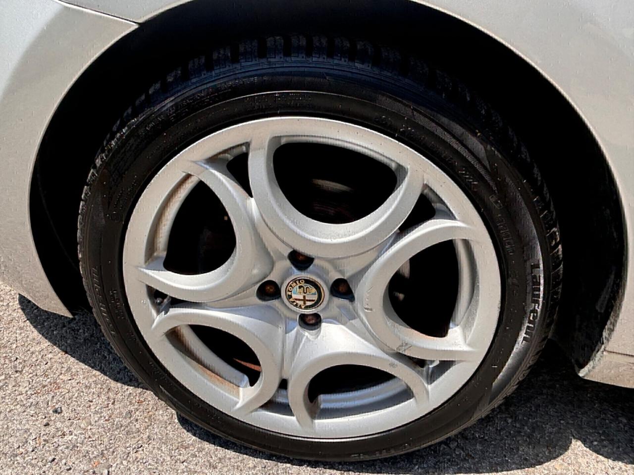 Alfa Romeo MiTo 1.3 JTDm-2 95 CV S&S Distinctive addetta per neopatentati