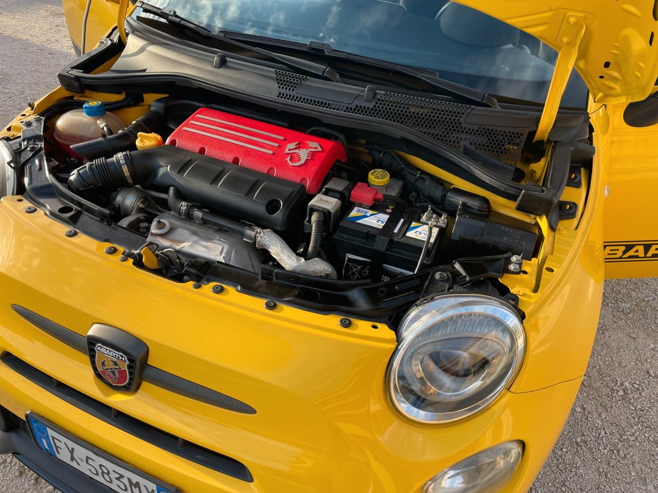 Abarth 595 1.4 Turbo T-Jet 180 CV Competizione