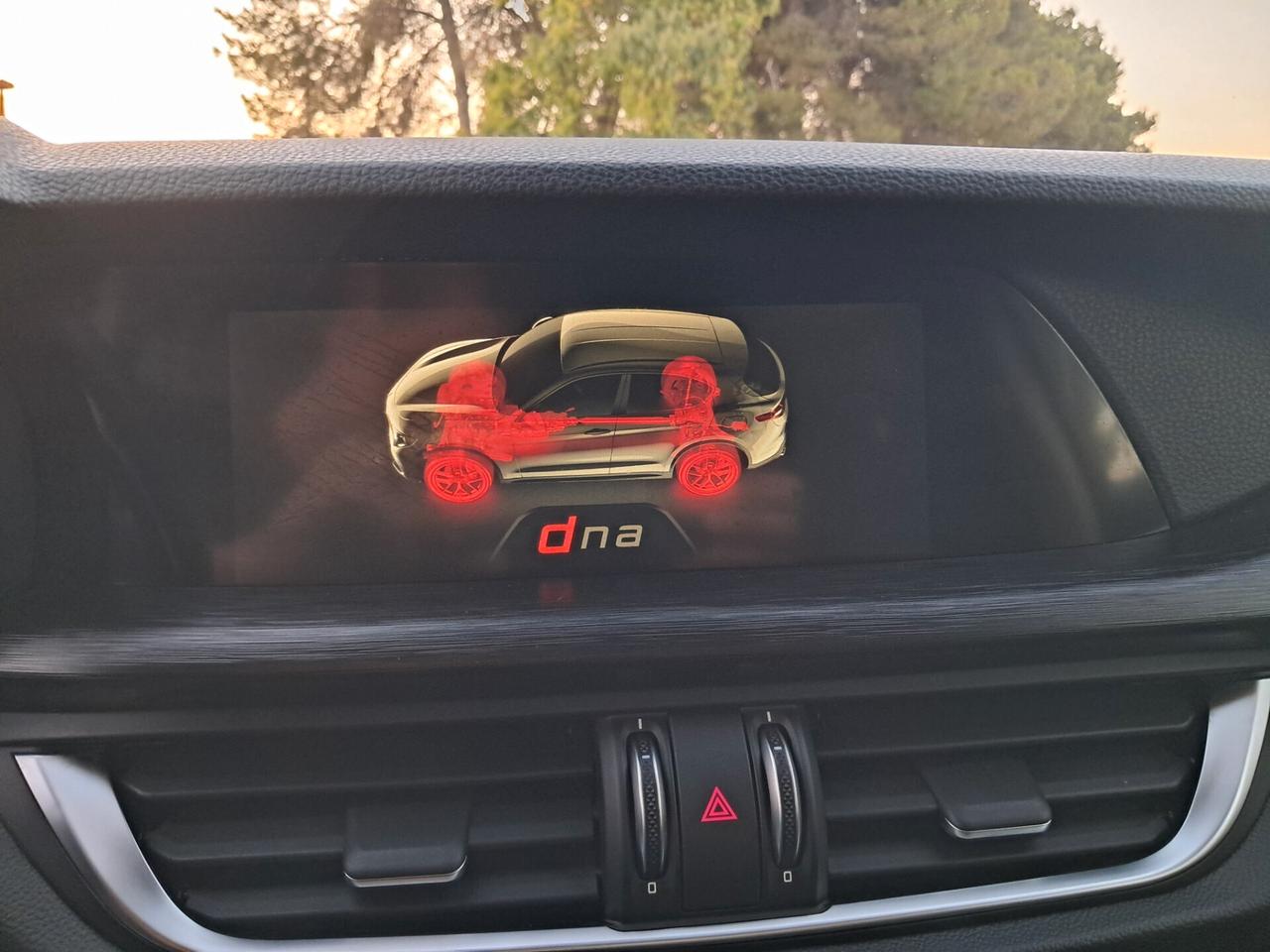 Alfa R. Stelvio 2.2 D 210cv Q4 Executive *PELLE-LED.NAVY*