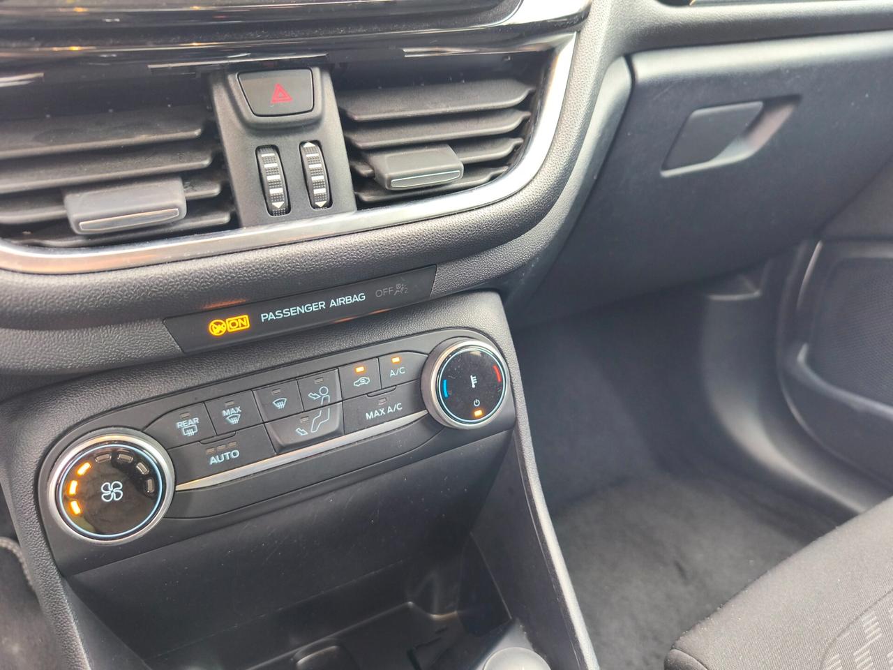 Ford Fiesta 1.1 -75 CV 5 porte Titanium Neopatentato