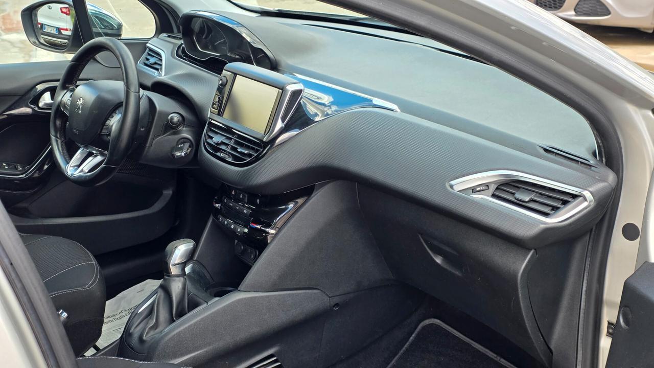 Peugeot 208 BlueHDi 75 5 porte Allure